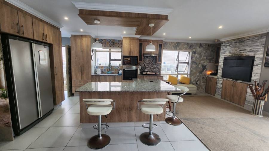 3 Bedroom Property for Sale in Seemeeu Park Western Cape